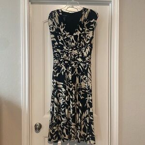 Anne Klein - Black and Cream Dress, Size 8